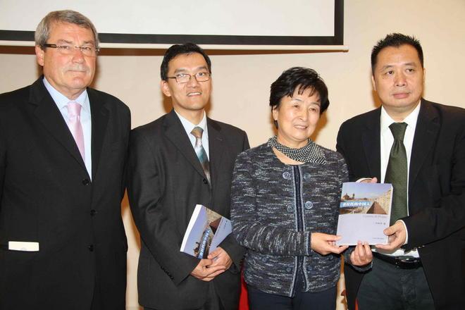 Presentazione in Provincia del primo libro sui cinesi di Prato 