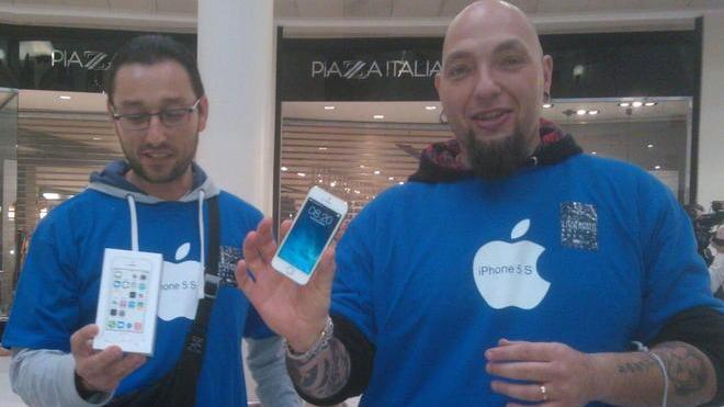 A un livornese il primo nuovo IPhone