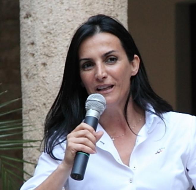 Nel mirino gli iPad del Pdl E la Barracciu prende tempo