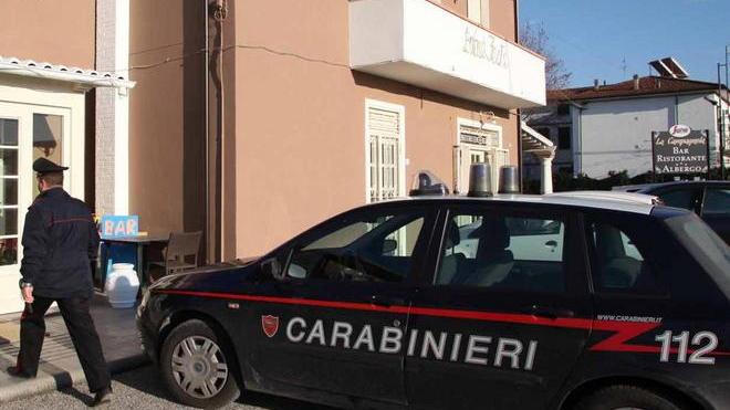 Semina il panico nel centro commerciale: arrestato