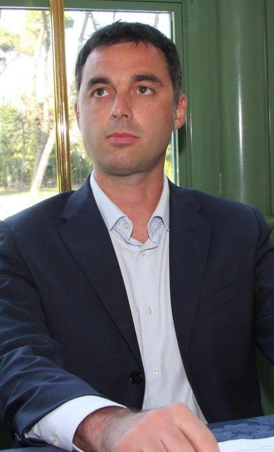 Giannotti: troppi ritardi sul Palaeventi Versilia