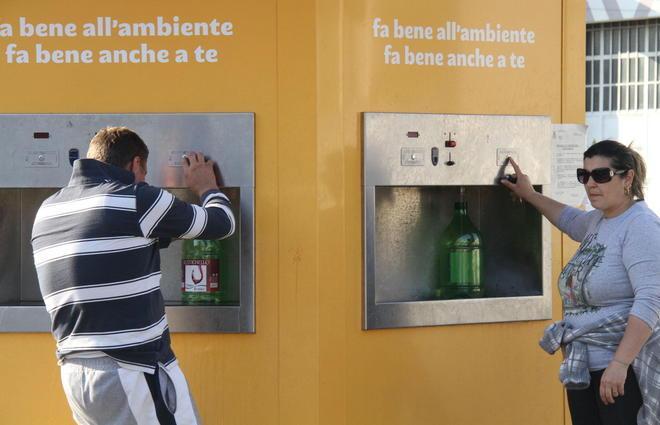 Acqua gratis, il terzo fontanello apre in via Taro ai Ciliani 