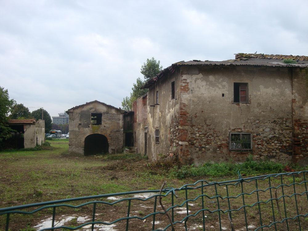 Fattoria di Ponzano: «Dimora di disperati e patria dell’incuria» 