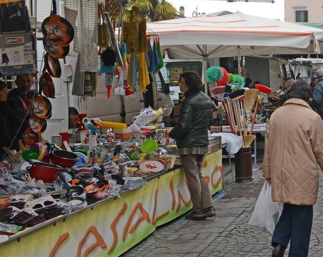 Mercato sperimentale in piazza Pertini: bando per sei banchi 