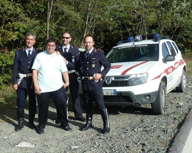 Va in cerca di funghi e si perde nel bosco di Montaione: salvato 