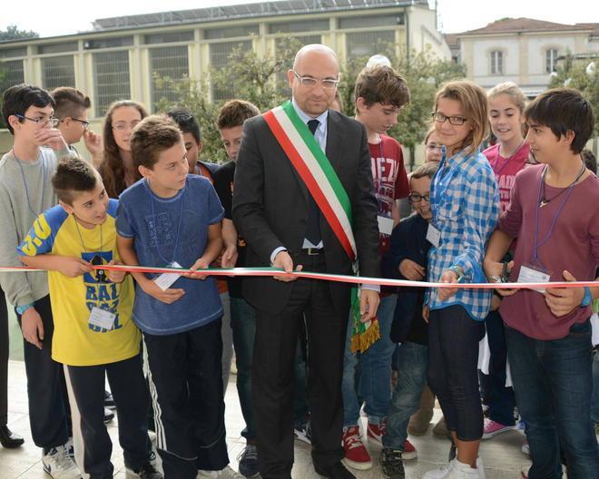 Inaugurata la scuola media Pacinotti dopo i lavori al tetto 