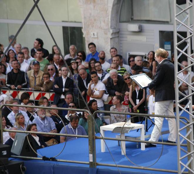Lombardi chiama Segrate «Anteprime rimane qui» 