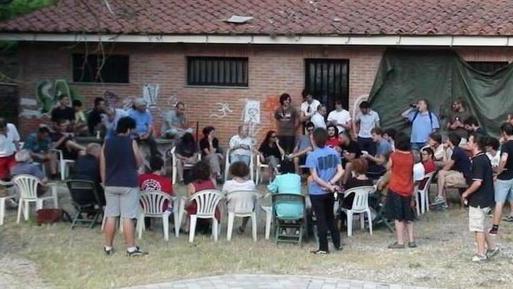 per le Madonne Bianche Gli occupanti attendono di vedere se ci saranno offerte per la gestione del complesso sportivo