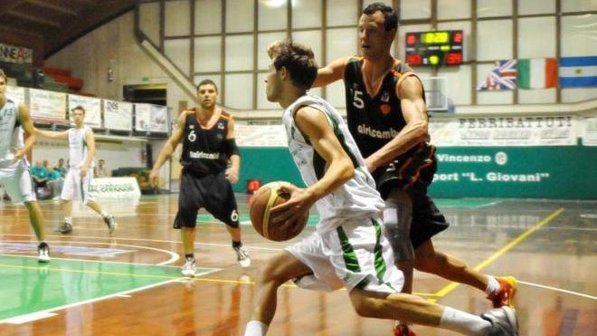 San Vincenzo avanti tutti, domato lo Sport Pisa