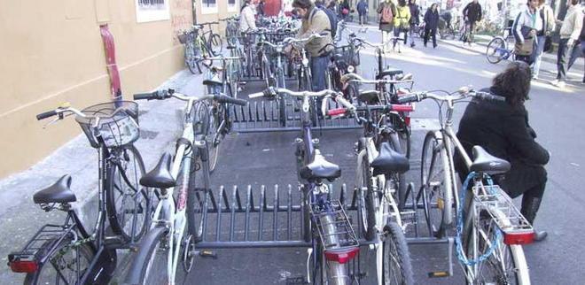 La banda che fa razzìa di biciclette noleggiate 