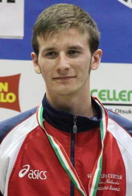 Una medaglia di bronzo con il karate 