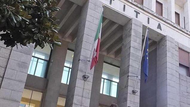 Rappresentante finisce nell’inchiesta per corruzione