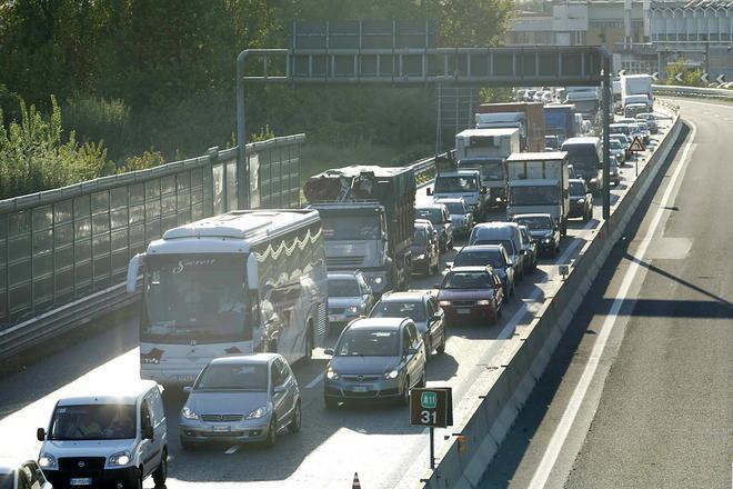 Cinque chilometri di coda sulla Firenze-Mare per due tamponamenti 