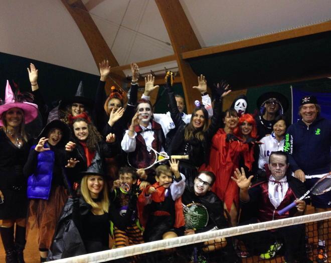 Al circolo tennis un torneo in maschera per Halloween 