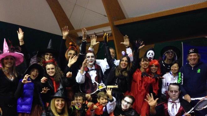 Al circolo tennis un torneo in maschera per Halloween