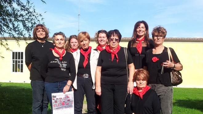 Scarpette rosse contro la violenza sulle donne
