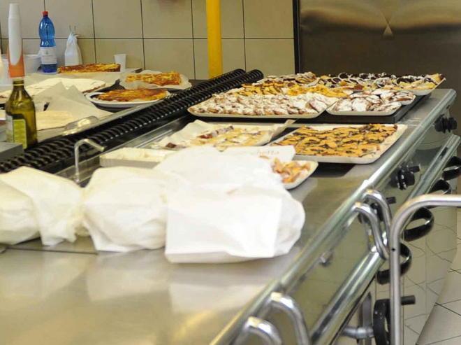 Dussmann chiude la cucina nove lavoratori a rischio 