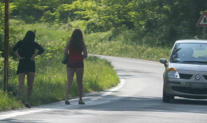 Un comitato anti-lucciole chiesto un incontro a Toni