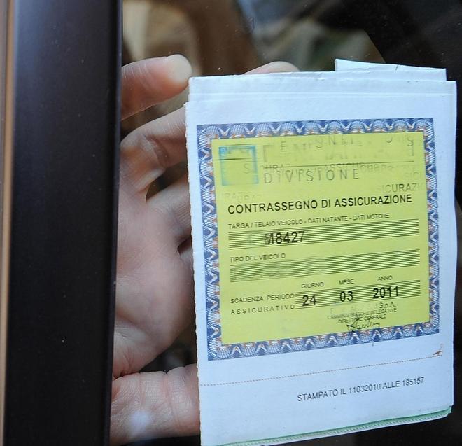 Taglio alle polizze Rc auto si pagherà 90 euro in meno 
