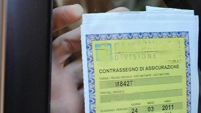 Taglio alle polizze Rc auto si pagherà 90 euro in meno
