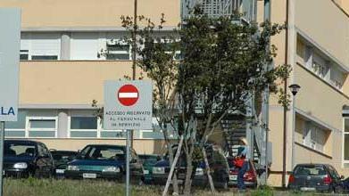 Coppia travolta dall’auto impazzita muore una donna, ferito medico livornese