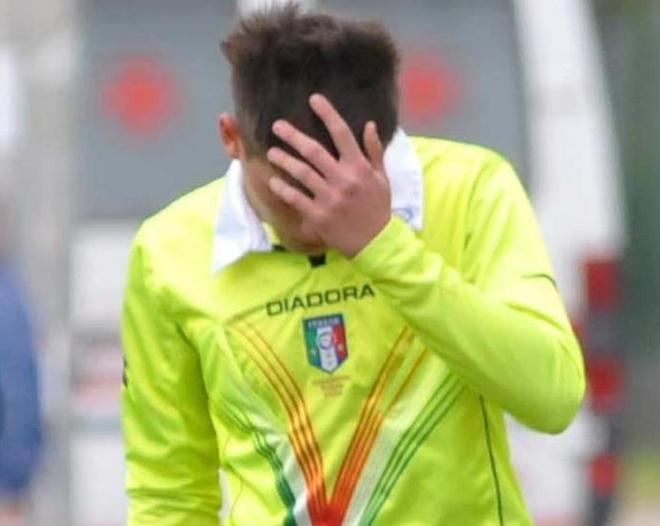 Botte in campo durante una partita amatori, stangata la Dogana 