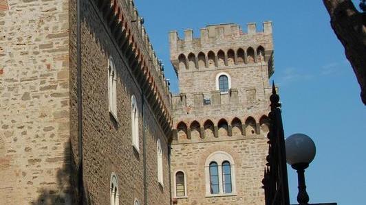 «Scuola di politica Armunia non ha alcun guadagno»