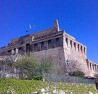 Porto S. Stefano Arriva novembre, Fortezza chiusa