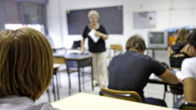 «Accorpamenti delle scuole, posti di lavoro a rischio»