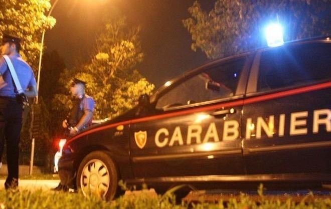 Senza stipendio minaccia il suicidio 