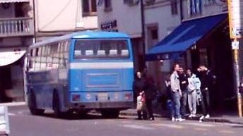 Guasti a ripetizione sul bus, parte la protesta dei genitori