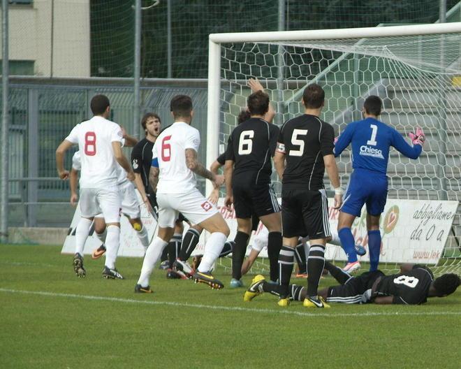 Poker rossonero al Fidenza La Lucchese raggiunge la vetta 