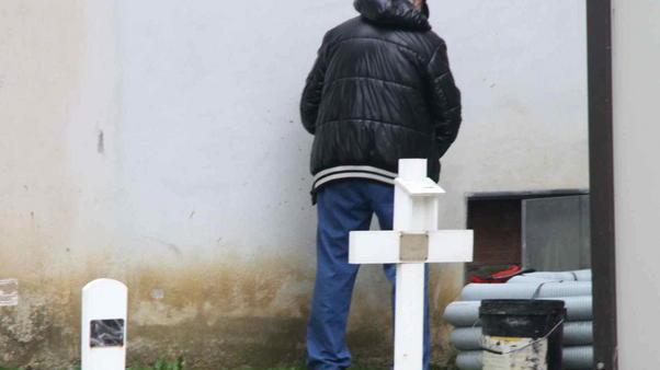 Il cimitero dei piccoli lasciato all’incuria