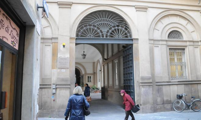 Rapinato dopo l’elemosina 