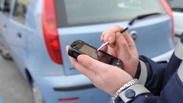 L’auto multata non È la sua ma il comune vuole i soldi da lui