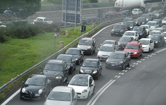 Le mostre e la pioggia bloccano la città 