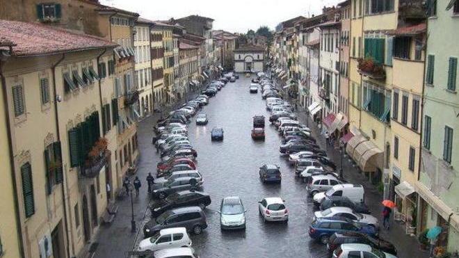 Parcheggi in gestione, Pescia si mobilita