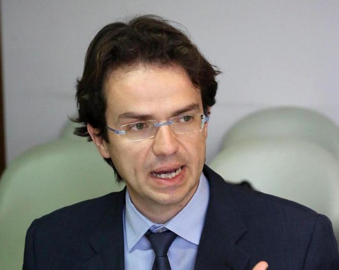 Chiti fa infuriare il Pd dell'Empolese Valdelsa e poi fa (mezza) retromarcia