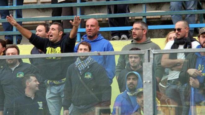 Contestazione pesante tifoseria esasperata