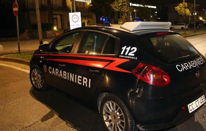 Sorpreso a spaccare auto, arrestato 