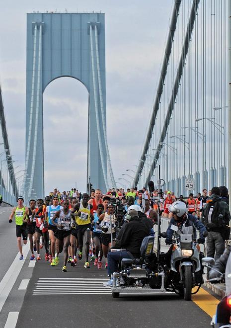 New York blindata guarda passare l’esercito dei 50mila 