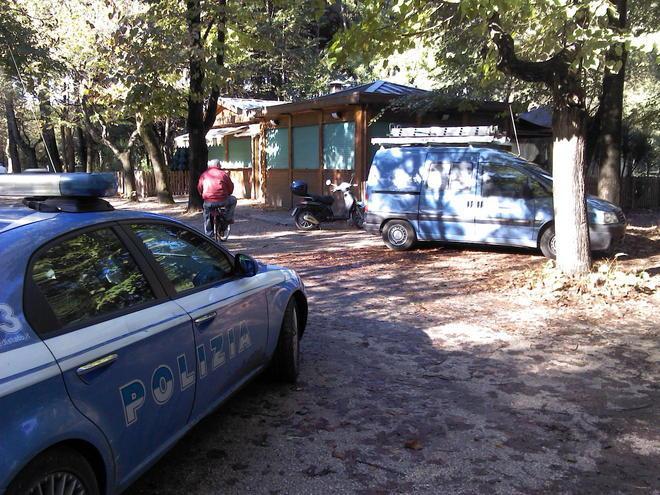 Trentaseienne trovato morto in Pineta a Viareggio
