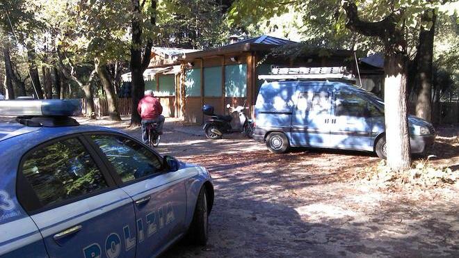 Trentaseienne trovato morto in Pineta a Viareggio