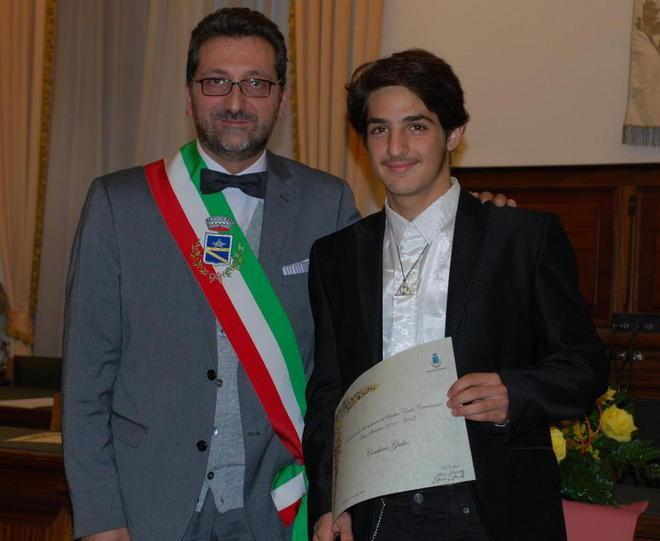 Un premio in denaro per ventuno studenti 