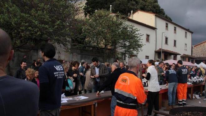 La festa della castagna alla Rocca ha fatto il pieno