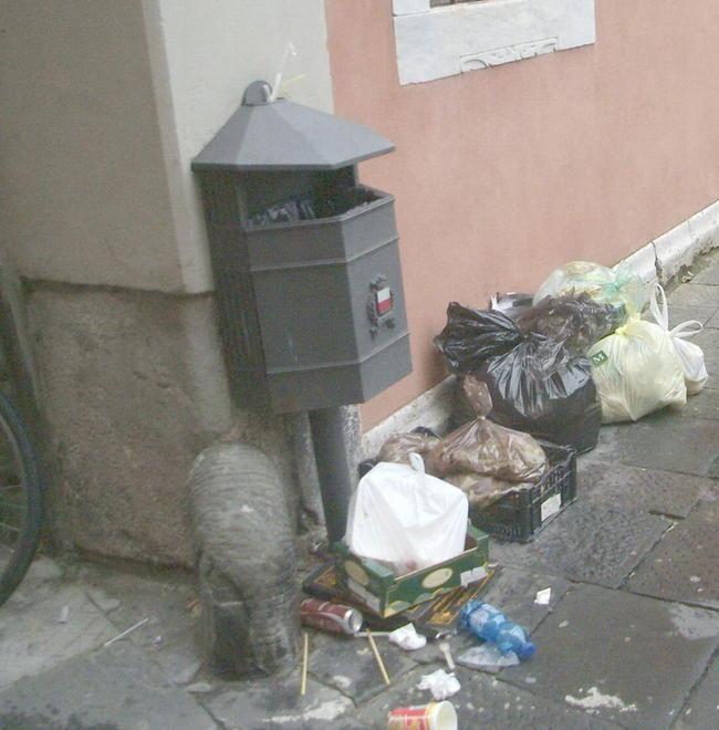 Ok la raccolta rifiuti «Ma servirà un turno in più» 