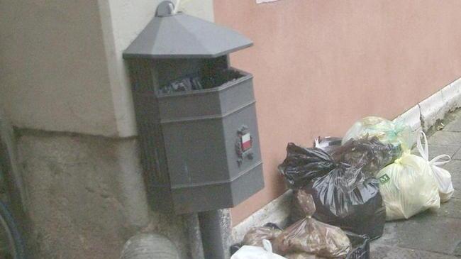 Ok la raccolta rifiuti «Ma servirà un turno in più»