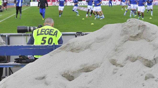 Quella sabbia che vola in campo