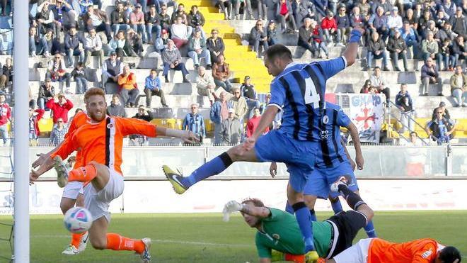 Pisa-Ascoli, Giordano si lamenta: «Partita da sospendere»