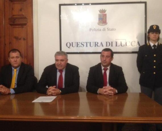 Spacciavano vicino ai pub, in 4 finiscono in manette 